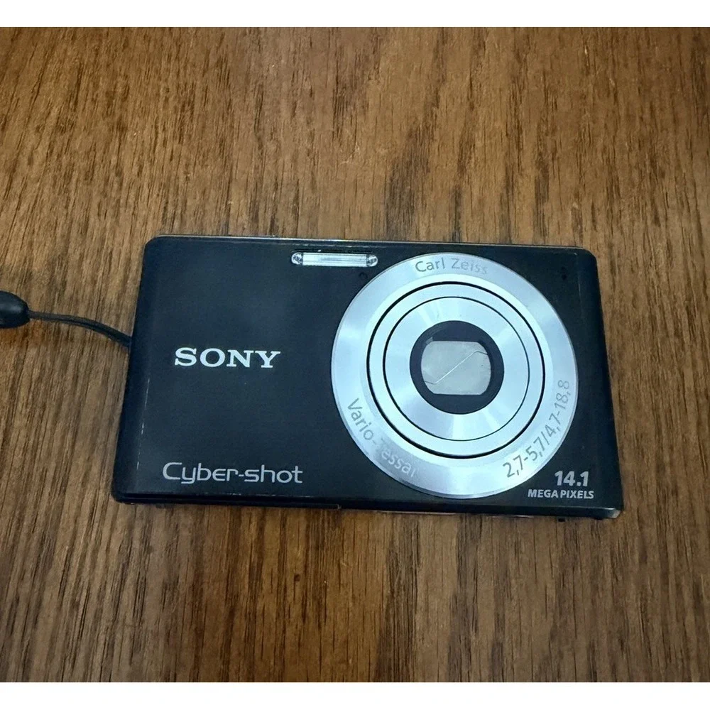 Sony Cyber shot DSC W530 14.1MP Digital Camera Black Tested Working Bundle